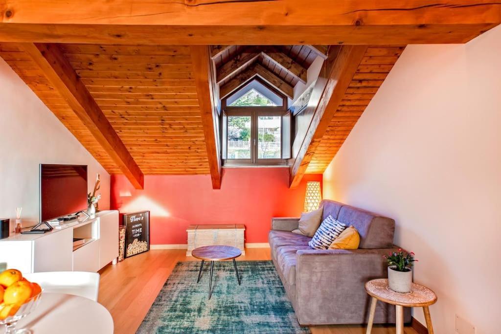 Charming 2.5Room Flat In Center Of Monforte dʼAlba المظهر الخارجي الصورة