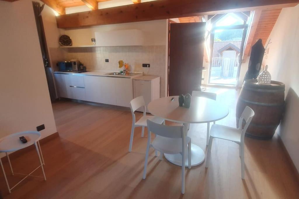 Charming 2.5Room Flat In Center Of Monforte dʼAlba المظهر الخارجي الصورة