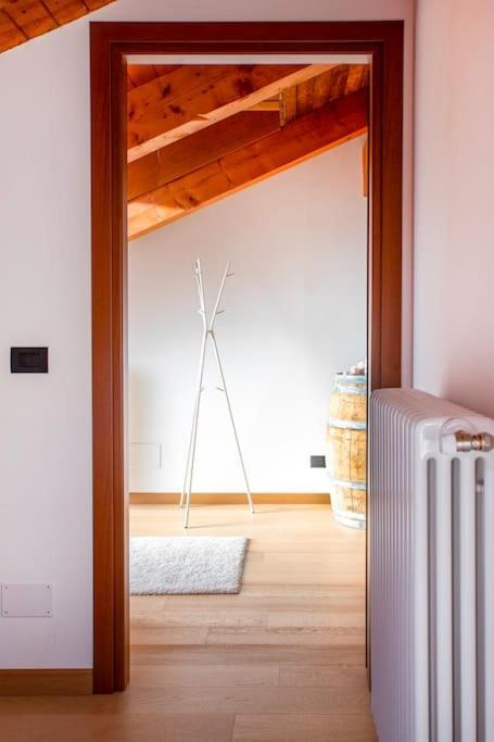 Charming 2.5Room Flat In Center Of Monforte dʼAlba المظهر الخارجي الصورة