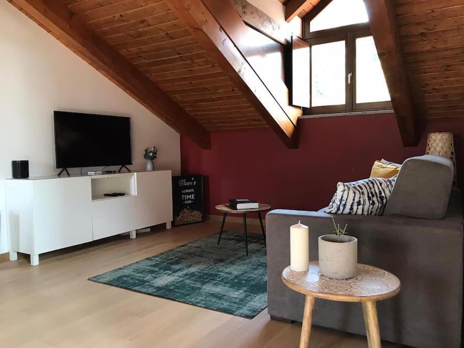 Charming 2.5Room Flat In Center Of Monforte dʼAlba المظهر الخارجي الصورة