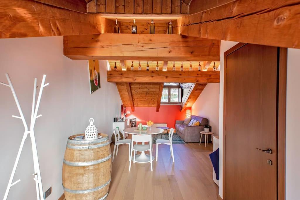 Charming 2.5Room Flat In Center Of Monforte dʼAlba المظهر الخارجي الصورة